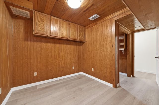 815 Brooks Avenue, Rosenberg, TX 77471