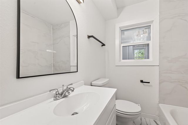 815 Brooks Avenue, Rosenberg, TX 77471