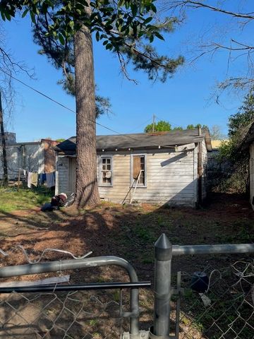 311 W Green Street, Palestine, TX 75801