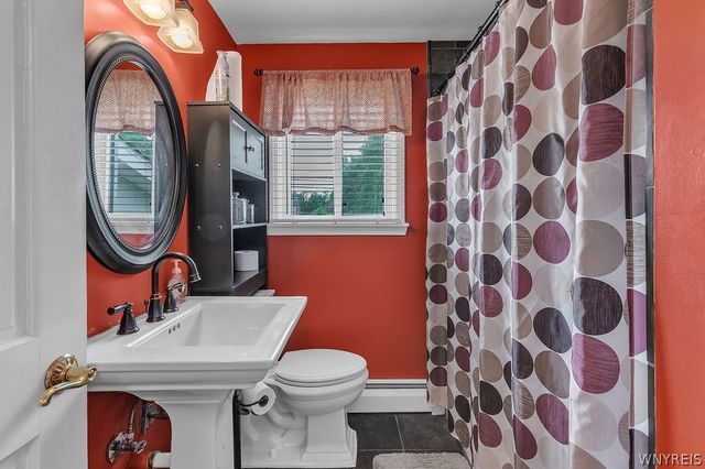 6758 East High Street, Lockport Town, NY 14094