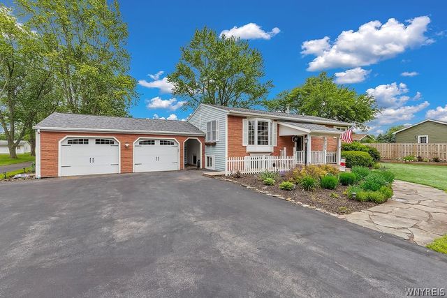 6758 East High Street, Lockport Town, NY 14094