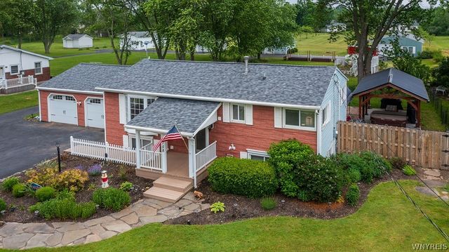 6758 East High Street, Lockport Town, NY 14094