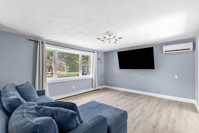 23 High Pine Dr, Plymouth, MA 02360