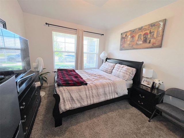 502 Mossy Rock DR, Hutto, TX 78634