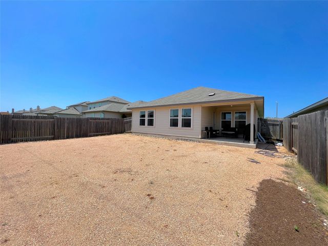 502 Mossy Rock DR, Hutto, TX 78634