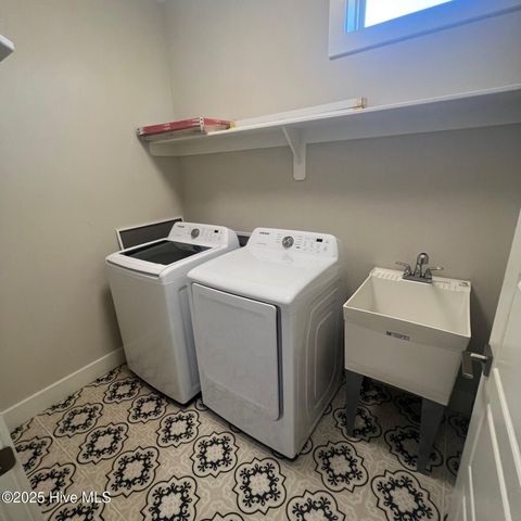 1622 Prop Drive, Winterville, NC 28590