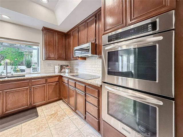 549 Myrtle Court, Oak Park, CA 91377