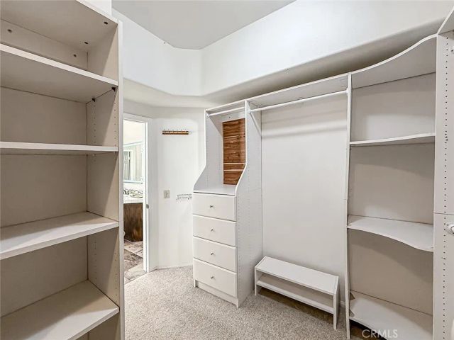 549 Myrtle Court, Oak Park, CA 91377