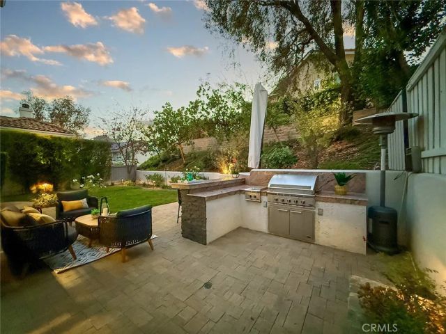 549 Myrtle Court, Oak Park, CA 91377