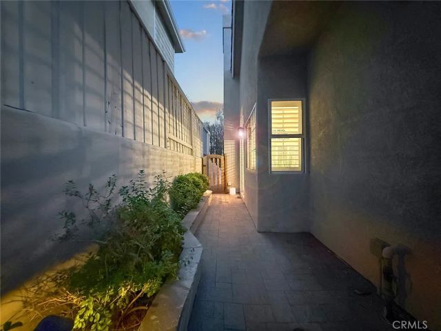 549 Myrtle Court, Oak Park, CA 91377