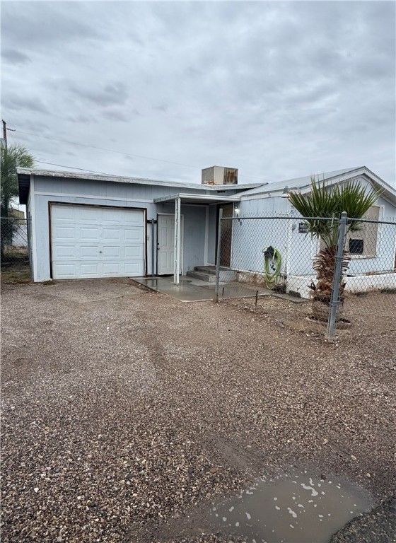 561 Harbor Drive, Bullhead City, AZ 86442