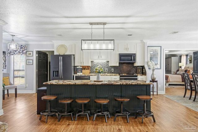 3214 Fridinger Dr, Pensacola, FL 32526