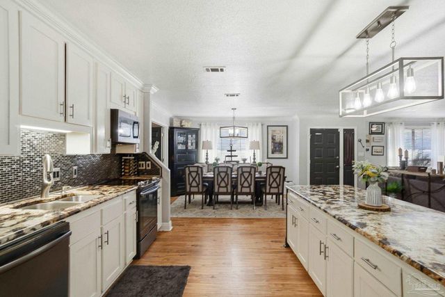 3214 Fridinger Dr, Pensacola, FL 32526