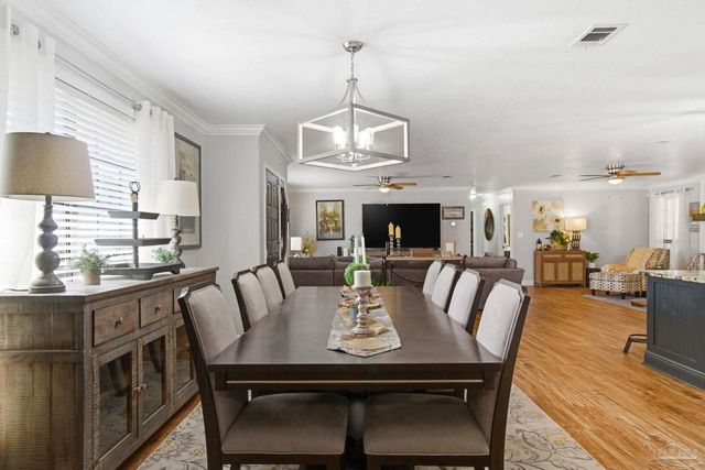 3214 Fridinger Dr, Pensacola, FL 32526