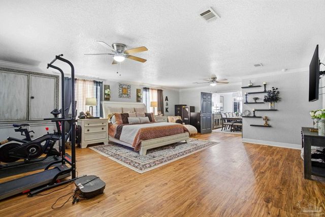 3214 Fridinger Dr, Pensacola, FL 32526