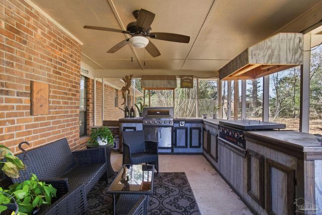 3214 Fridinger Dr, Pensacola, FL 32526