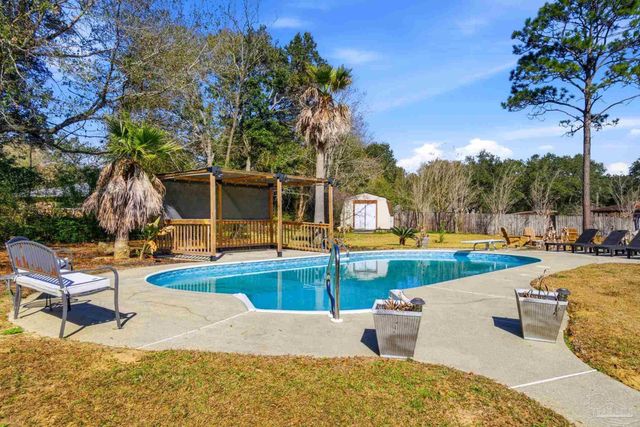 3214 Fridinger Dr, Pensacola, FL 32526