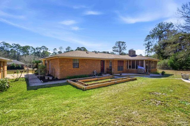 3214 Fridinger Dr, Pensacola, FL 32526