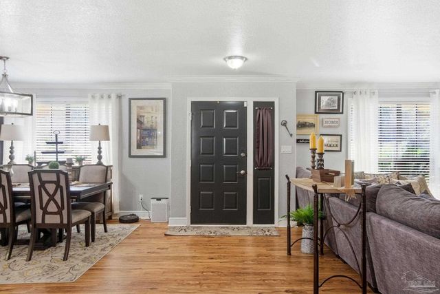 3214 Fridinger Dr, Pensacola, FL 32526