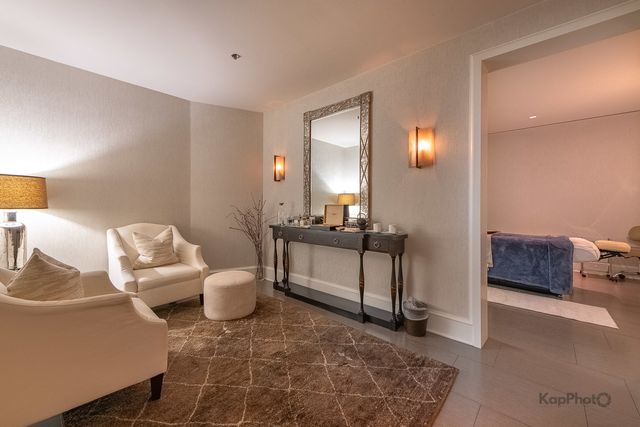 118 E Erie Street 18D, Chicago, IL 60611