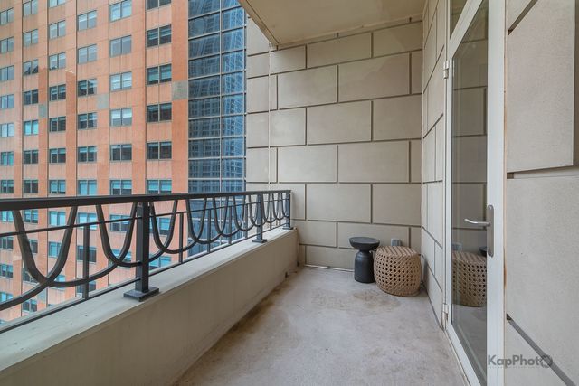 118 E Erie Street 18D, Chicago, IL 60611