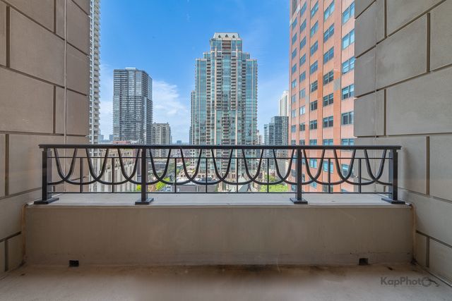 118 E Erie Street 18D, Chicago, IL 60611