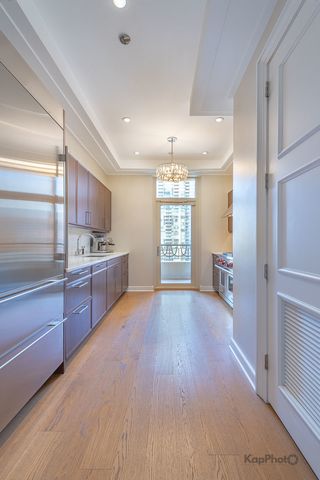 118 E Erie Street 18D, Chicago, IL 60611