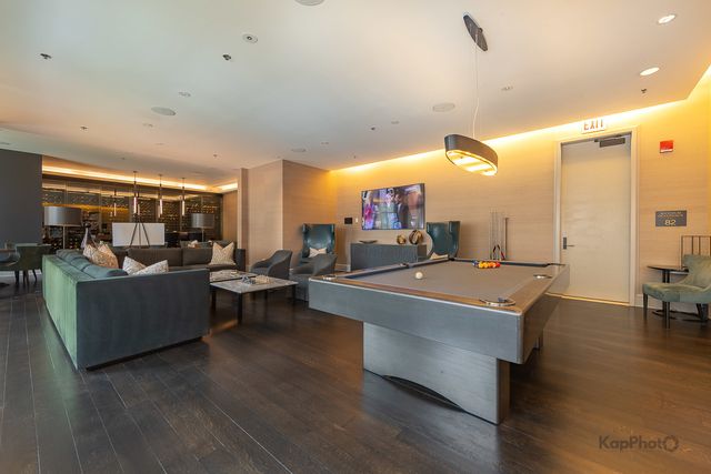 118 E Erie Street 18D, Chicago, IL 60611