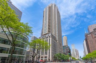 118 E Erie Street 18D, Chicago, IL 60611