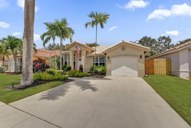 13993 N Cypress Cove Cir, Davie, FL 33325