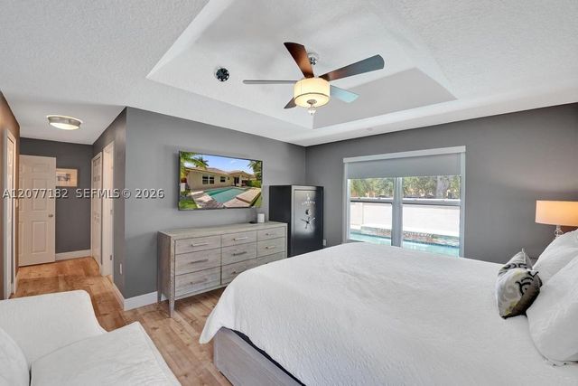13993 N Cypress Cove Cir, Davie, FL 33325