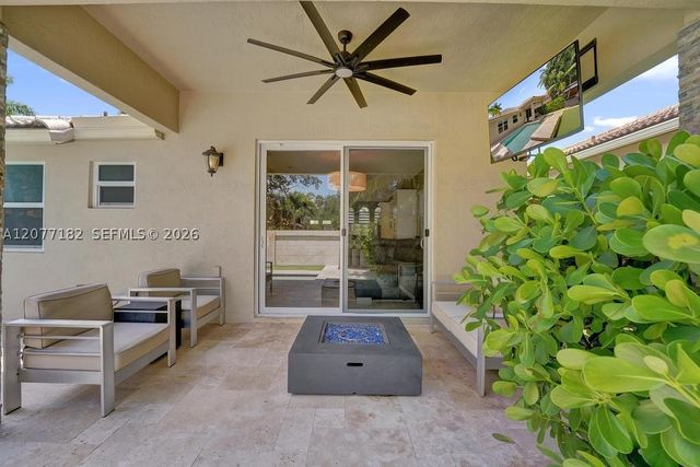 13993 N Cypress Cove Cir, Davie, FL 33325