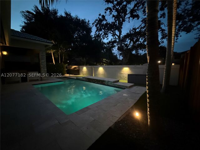 13993 N Cypress Cove Cir, Davie, FL 33325