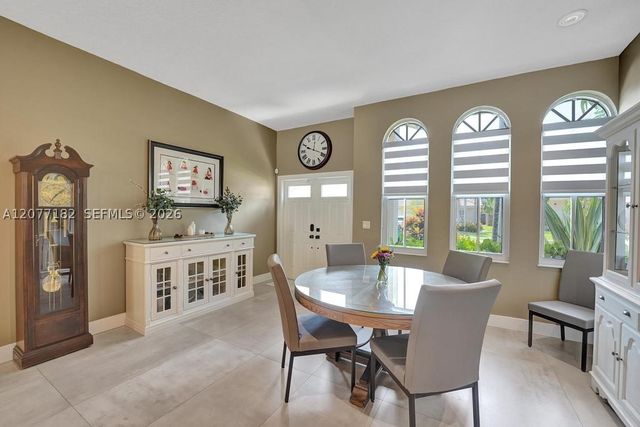13993 N Cypress Cove Cir, Davie, FL 33325
