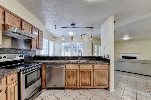 2691 Garland Way, Duluth, GA 30096
