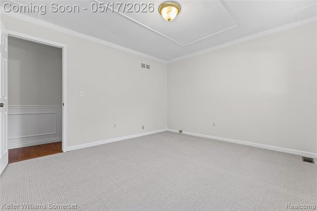 2907 Roundtree Drive, Troy, MI 48083