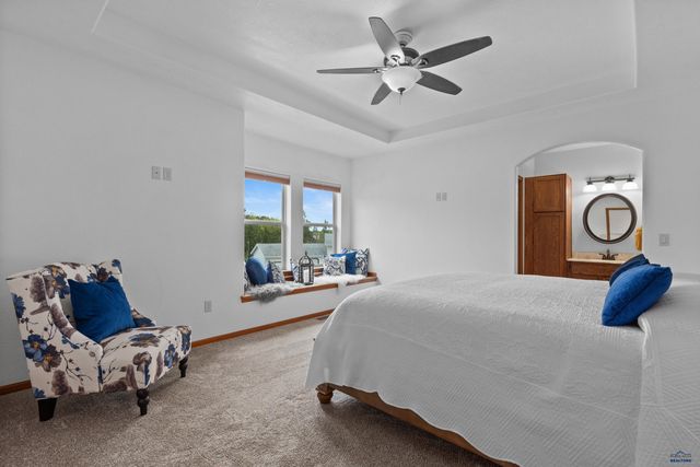 6401 MOUNTAIN MEADOW RD, Black Hawk, SD 57718