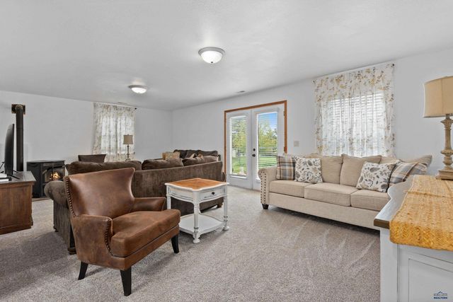 6401 MOUNTAIN MEADOW RD, Black Hawk, SD 57718
