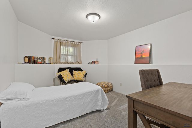 6401 MOUNTAIN MEADOW RD, Black Hawk, SD 57718