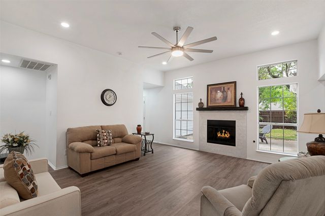 1 Victorian Circle, Allen, TX 75002