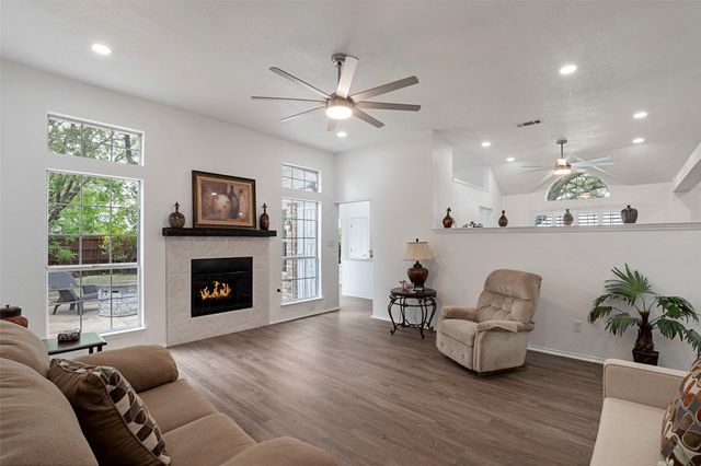 1 Victorian Circle, Allen, TX 75002