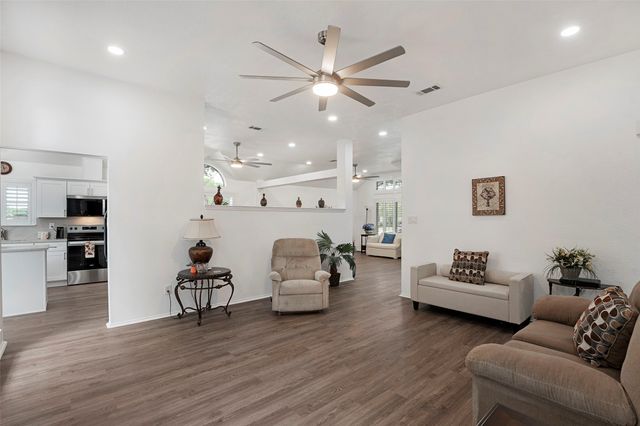 1 Victorian Circle, Allen, TX 75002