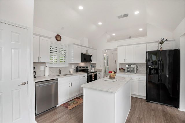 1 Victorian Circle, Allen, TX 75002