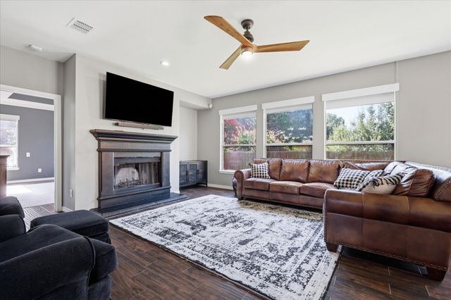 217 Patricia Lane, Highland Village, TX 75077