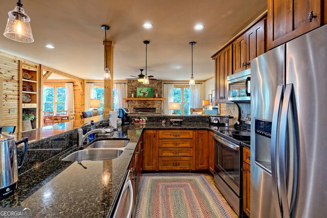 295 Tallulah View, Tallulah Falls, GA 30573