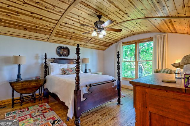 295 Tallulah View, Tallulah Falls, GA 30573
