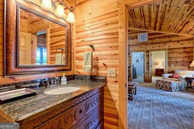 295 Tallulah View, Tallulah Falls, GA 30573