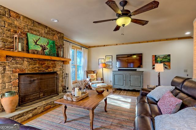 295 Tallulah View, Tallulah Falls, GA 30573