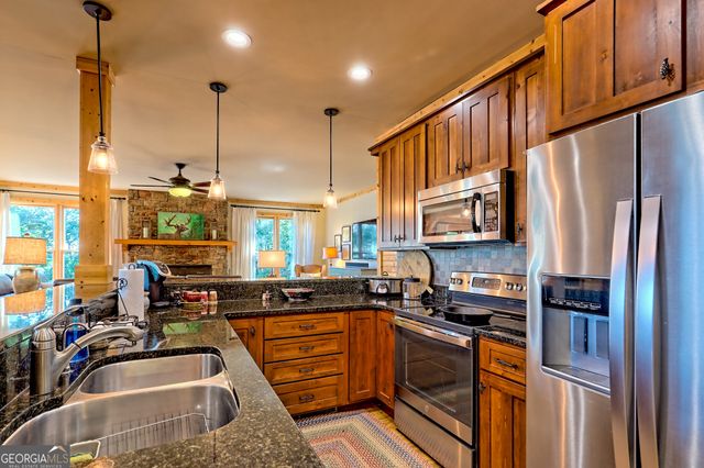 295 Tallulah View, Tallulah Falls, GA 30573