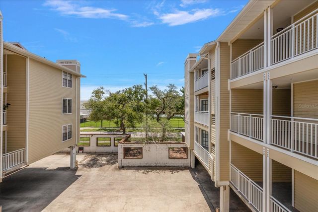 1000 W HORATIO STREET 215, Tampa, FL 33606